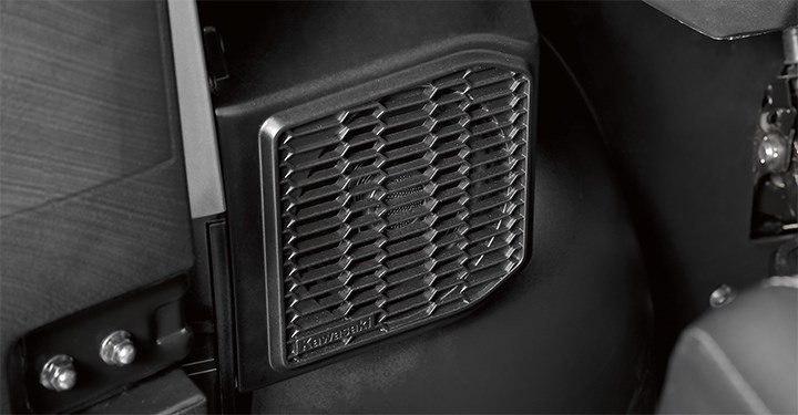 Audio System detail photo 5