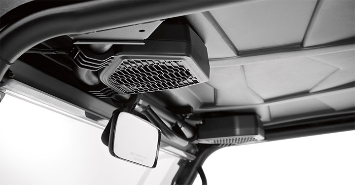 Audio System detail photo 4