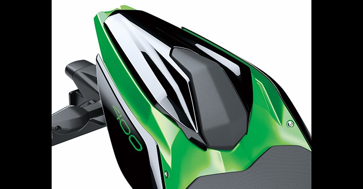 Solo Seat Cowl Assembly, Metallic Spark Black detail photo 2