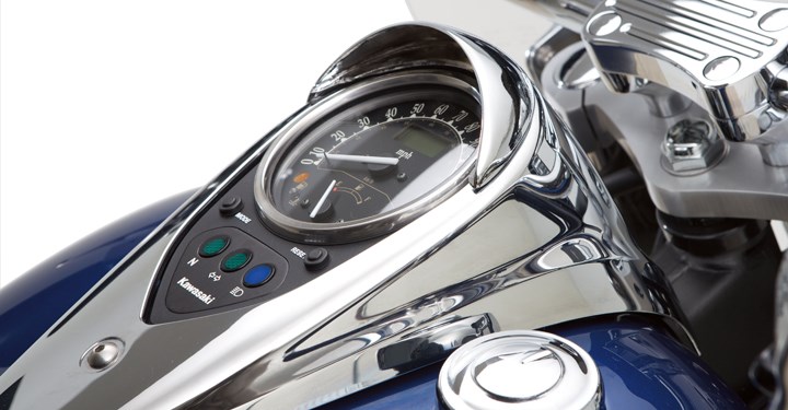 Speedometer Visor, Chrome detail photo 1