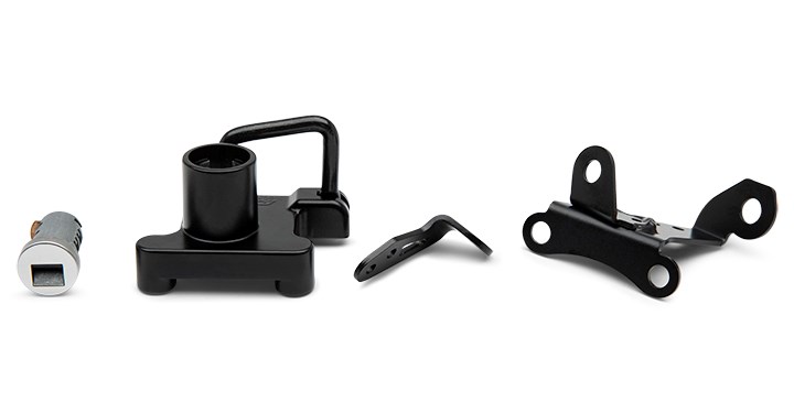 Verrou pour casque detail photo 1