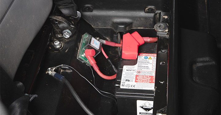 Dual Battery Kit detail photo 2