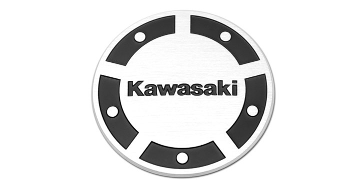 Clutch Cover Emblem detail photo 1