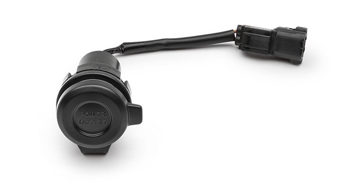 Prise de courant CC detail photo 1