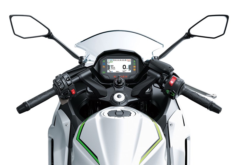 HYBRIDE : DESIGN FUTURISTE