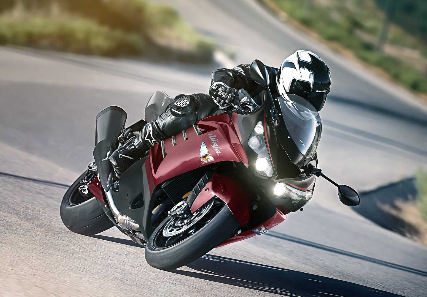 Kawasaki Ninja ZX-14R | Supersport Motorcycle | Innovative Power