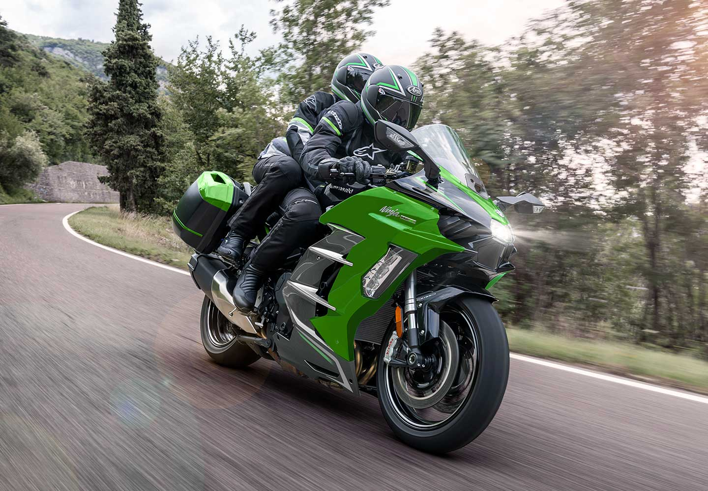 Kawasaki Ninja H2 SX | Most Powerful Touring Hypersport