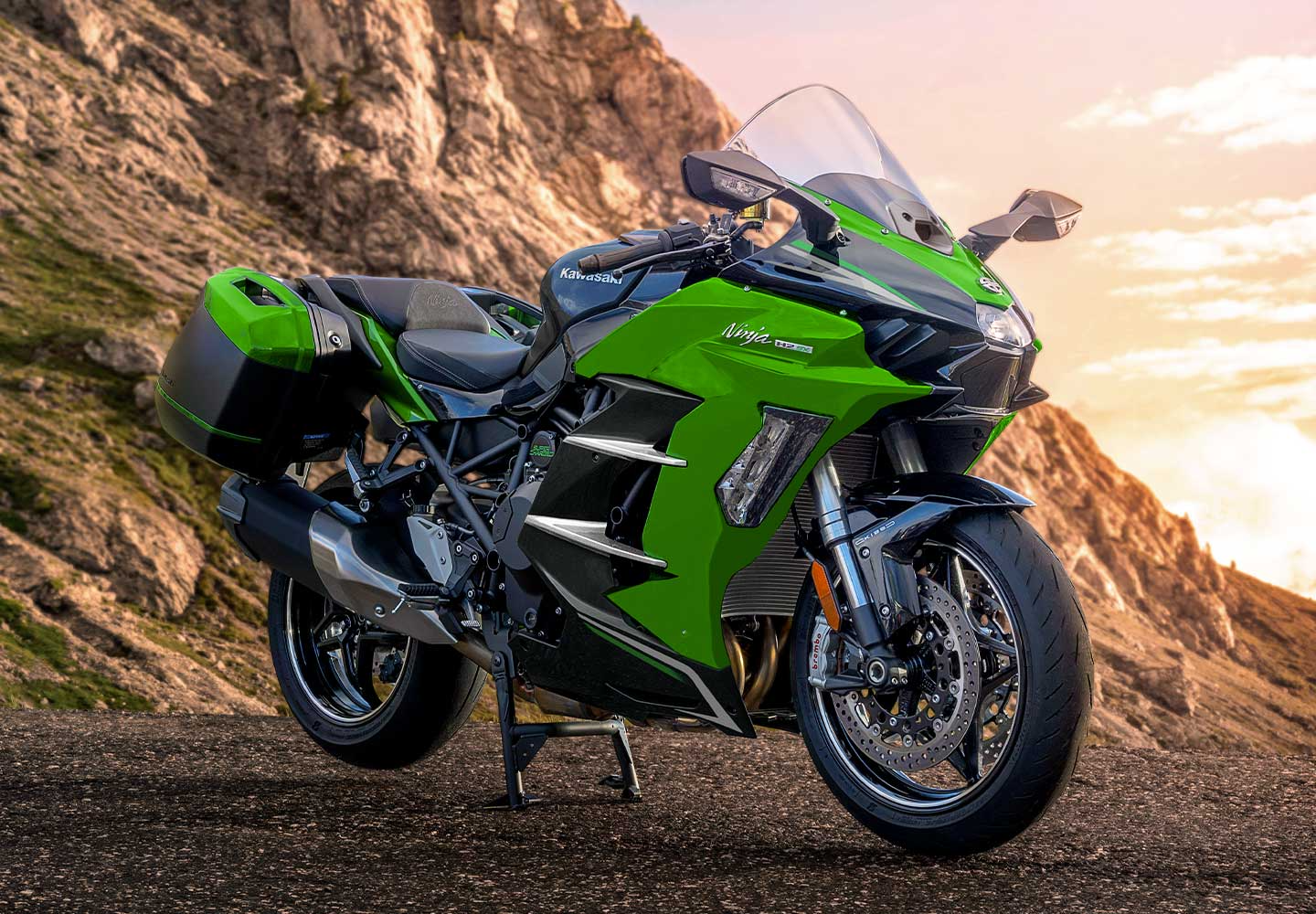 Kawasaki Ninja H2 SX (18-23)
プーチスクリーン黒 2023 Kawasaki Ninja® H2® SX SE | Motorcycle.com