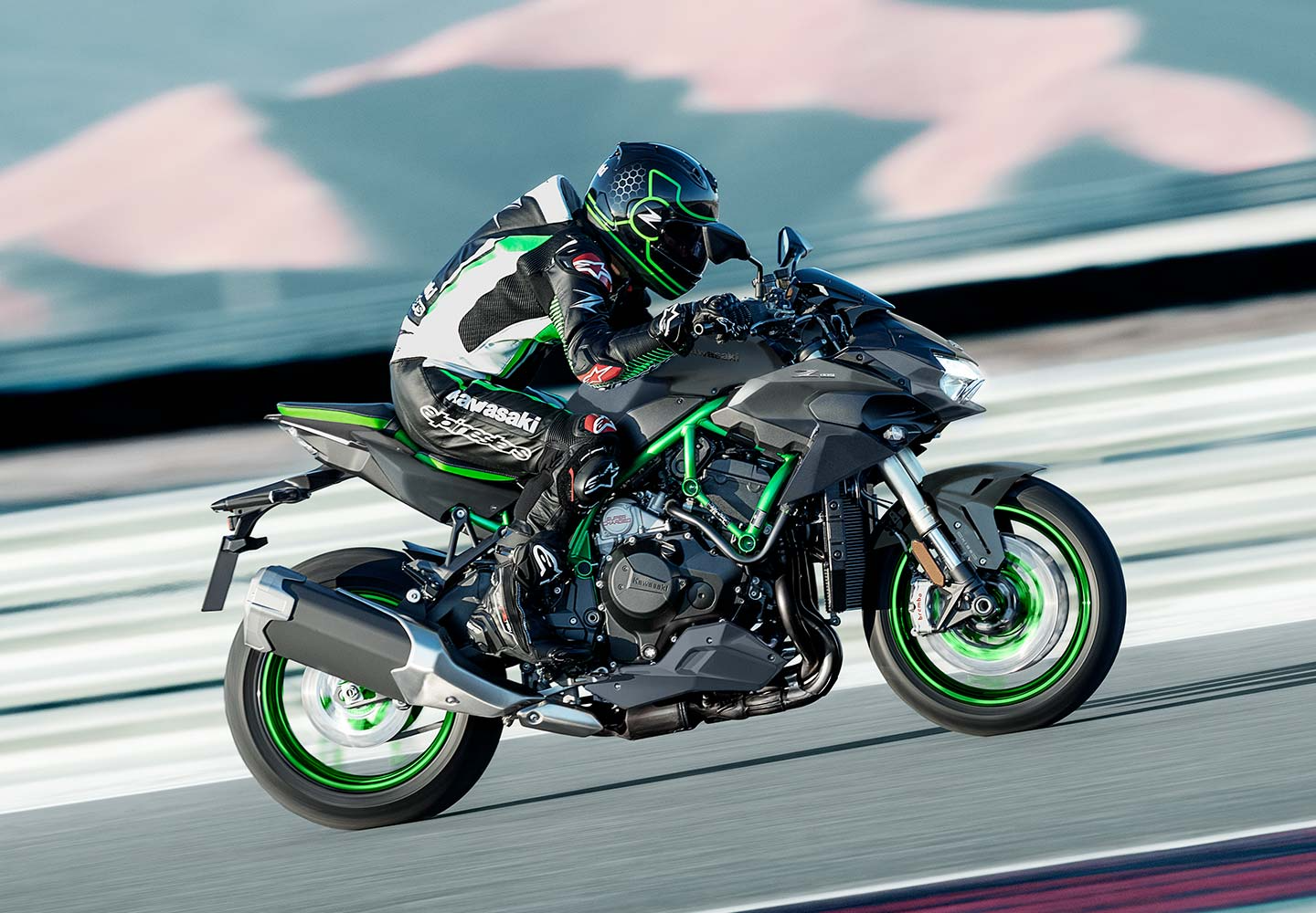 ★HYPER BIKE KAWASAKI Z1/Z2 カワサキ Amazon.co.jp: HYPER BIKE Vol.35 KAWASAKI ZI/Z2 No.2(NEWS