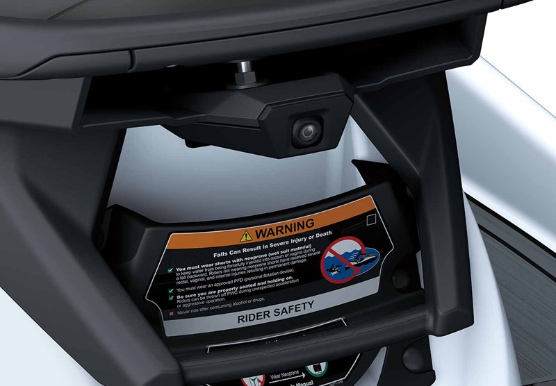 FLAGSHIP-LEVEL FEATURES