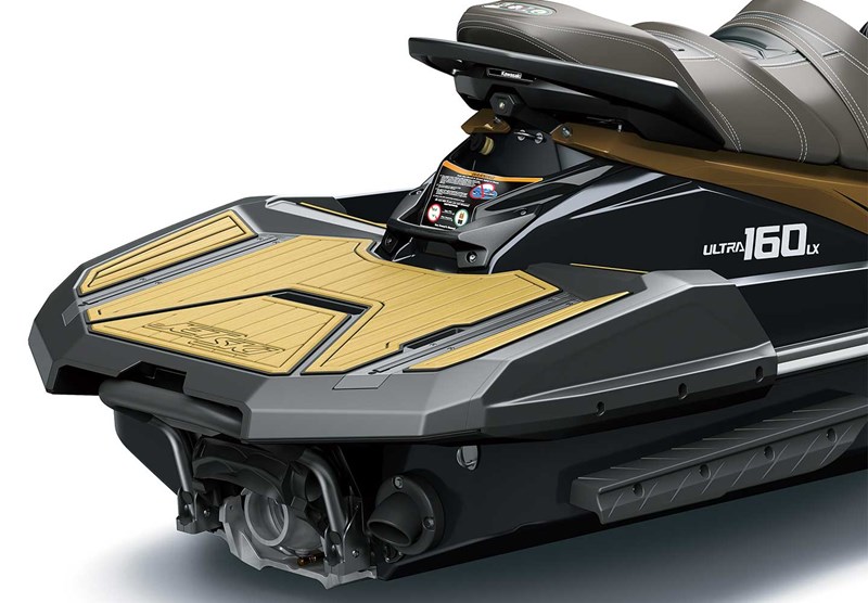 ÉQUIPEMENT HAUT DE GAMME