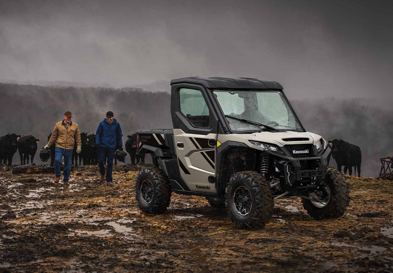 VERSATILE CHASSIS PERFORMANCE FOR A WIDE RANGE OF APPLICATIONS