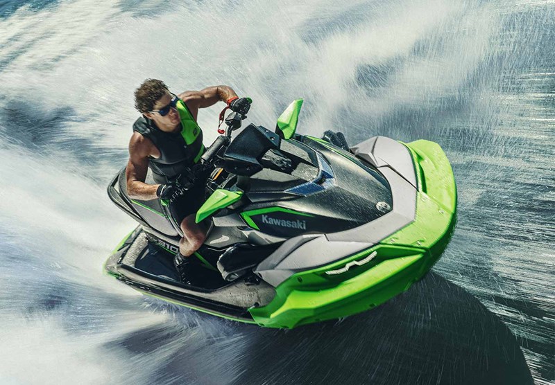 310 PS SUPERCHARGED ENGINE WITH STX HULL - 2/2