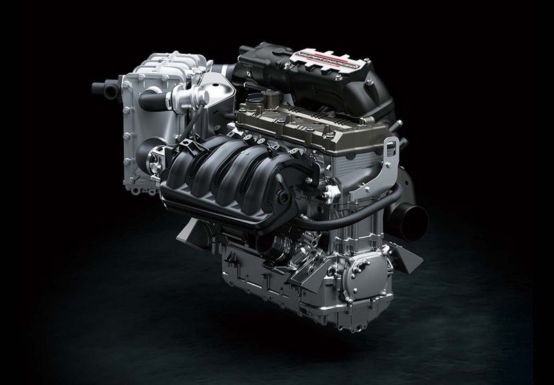 310 PS SUPERCHARGED ENGINE WITH STX HULL - 1/2