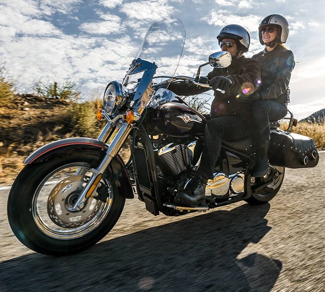 Image of 2023 VULCAN 900 CLASSIC LT  in action