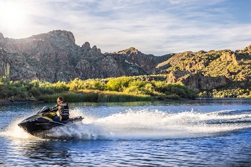 2023 JET SKI ULTRA 160LX