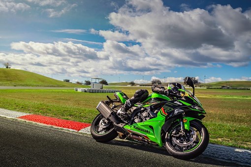 2024 NINJA ZX-6R KRT EDITION