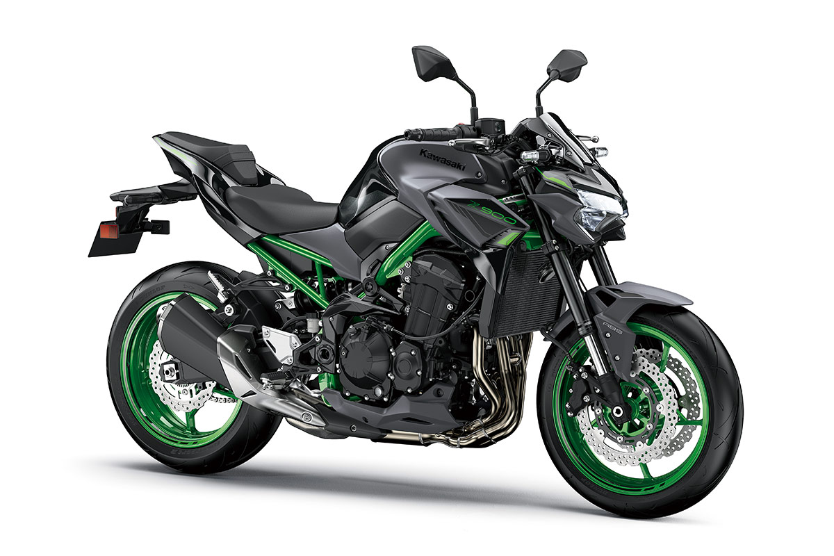 IKAZUCHIブラックエディション　Z900 2021〜2024 トリックスター / Z900(22-24) 政府認証スリップオンマフラー