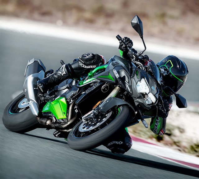 Image of 2024 Z H2 SE in action