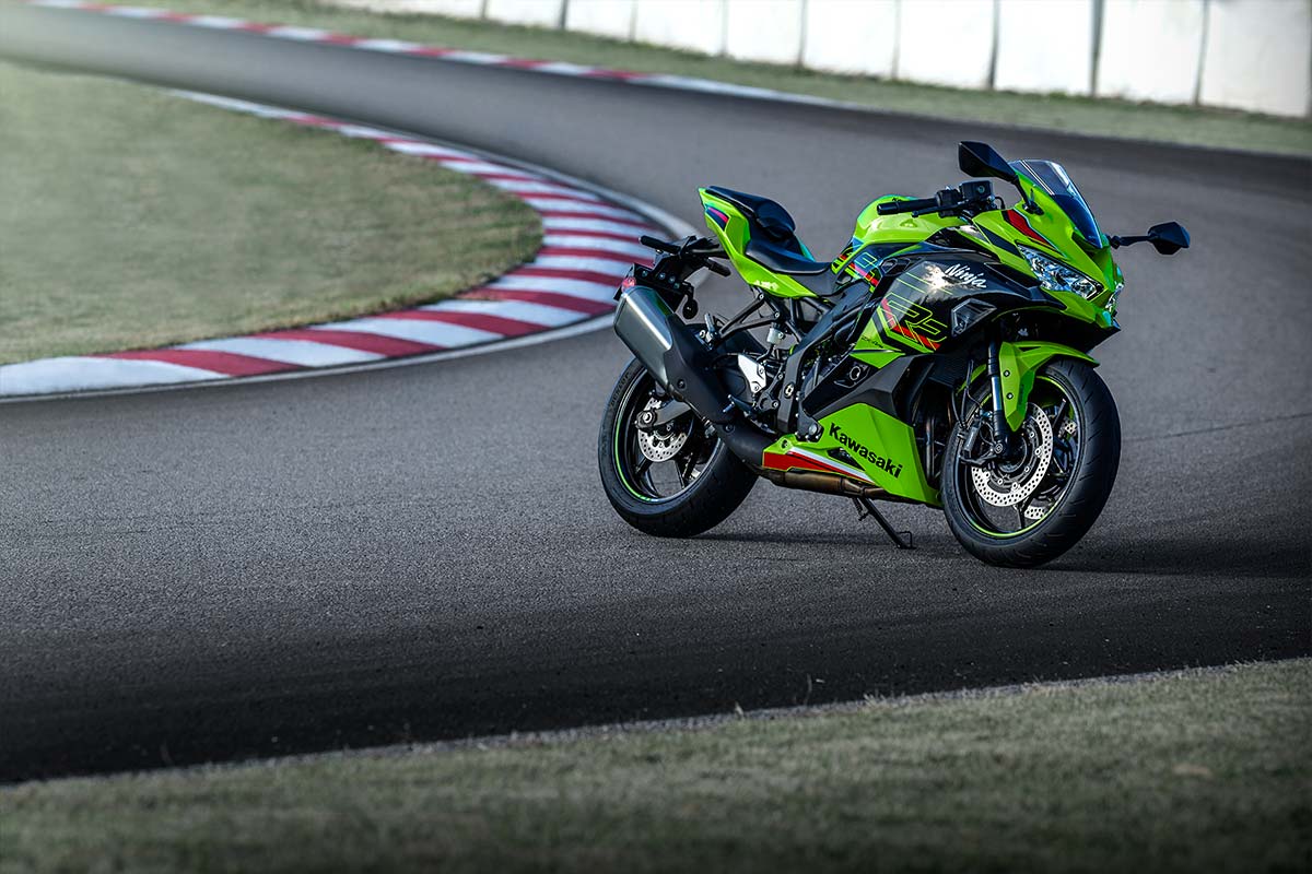 2024 NINJA ZX-4RR Motorcycle | Canadian Kawasaki Motors Inc.