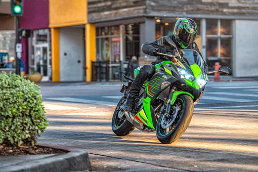 2024 NINJA 650 KRT EDITION