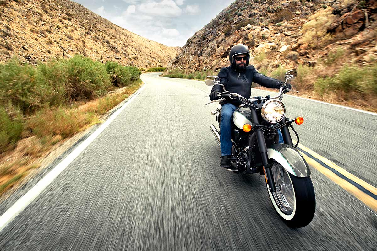 2024 VULCAN 900 CLASSIC 