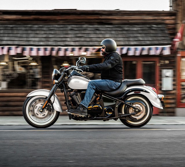 Image of 2024 VULCAN 900 CLASSIC  in action