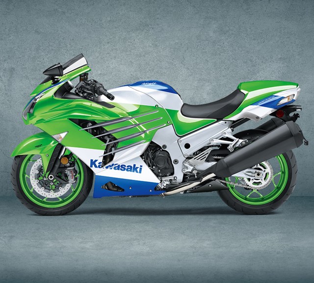 Image of 2024 NINJA ZX-14R SE 40th ANNIVERSARY EDITION in action