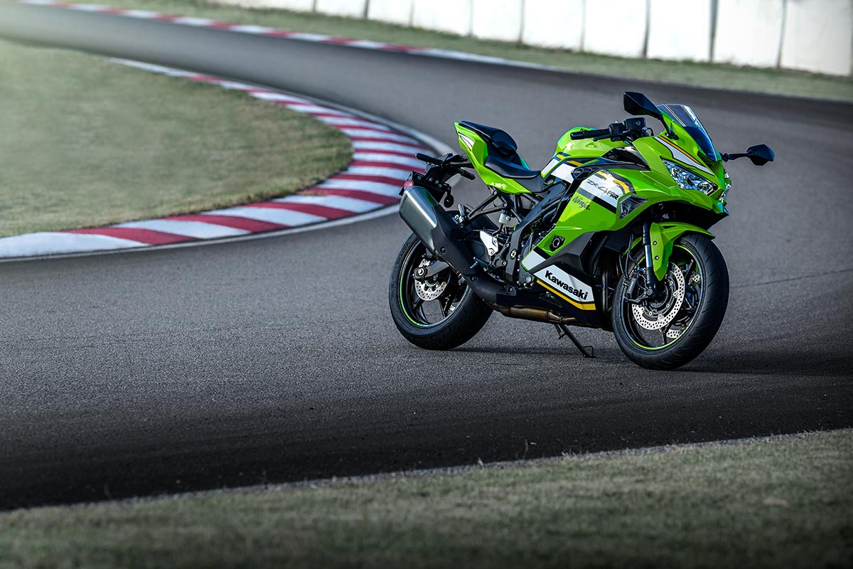 RIDE - RK 2025 NINJA ZX-4RR KRT EDITION Motorcycle | Canadian Kawasaki