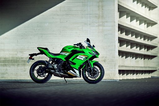 2025 NINJA 650 KRT EDITION