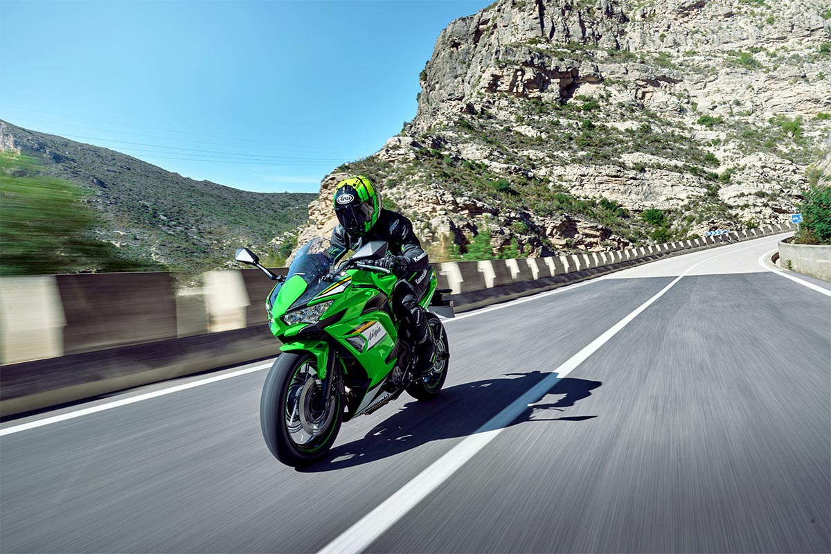 2025 NINJA 650 KRT EDITION