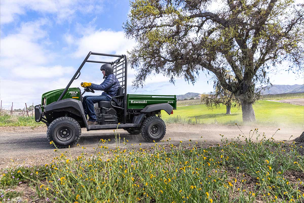 2026 MULE 4010 4x4 Side x Side | Canadian Kawasaki Motors Inc.