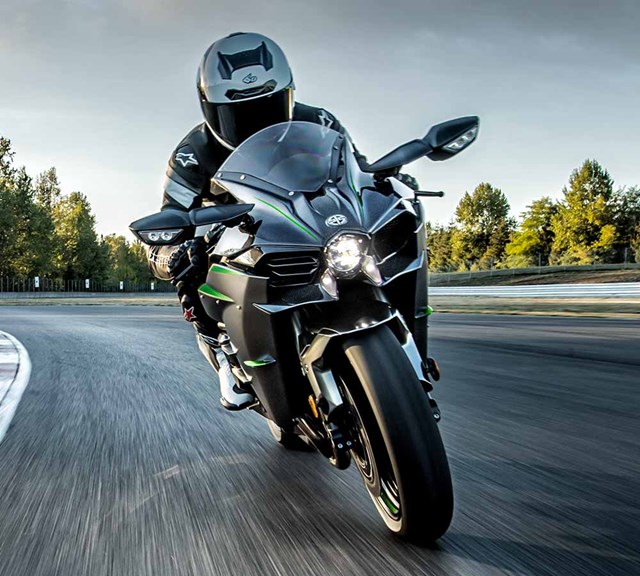 Image of 2026 NINJA H2 CARBON in action