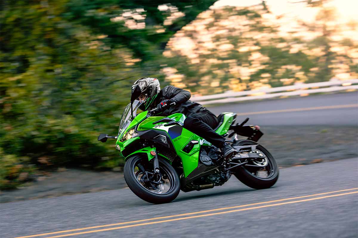 2026 NINJA 500 SE 