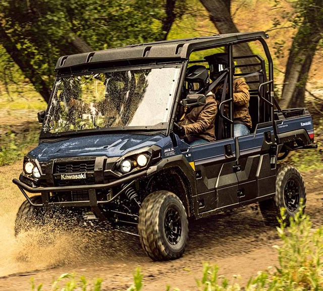 Image of 2027 MULE PRO-FXT 1000 LE in action