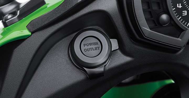 DC POWER OUTLET detail photo 3