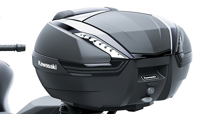 KQR 47 LITRE TOP CASE TRIM, METALLIC DIABLO BLACK detail photo 2