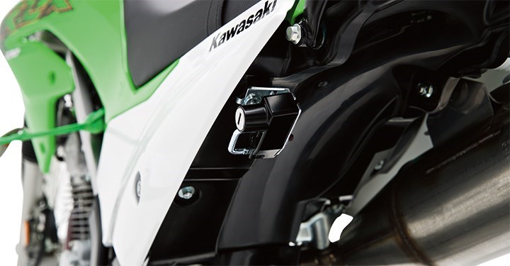 HELMET LOCK detail photo 2