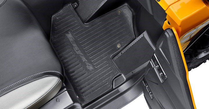 FRONT FLOOR MAT SET detail photo 1