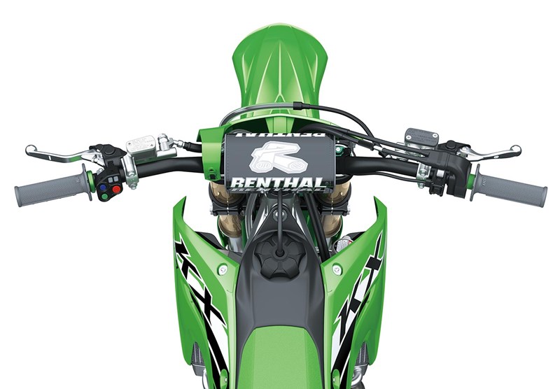COMPONENTES E AJUSTE DOS CHASSIS PREPARADOS PARA AS PISTAS