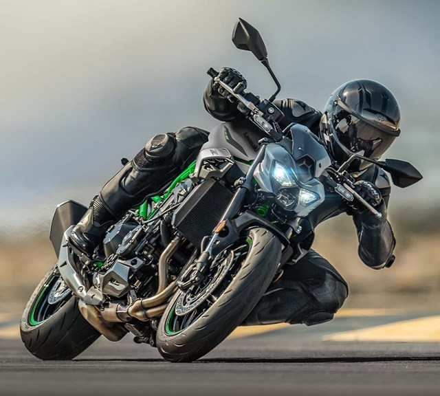Image of 2026 Z900 in action