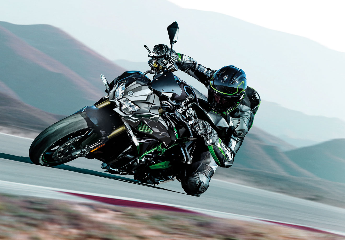 その他 HYPER BIKE Vol.35 KAWASAKI ZI/Z2 No.2(NE Amazon.co.jp: HYPER BIKE Vol.35 KAWASAKI ZI/Z2 No.2(NEWS
