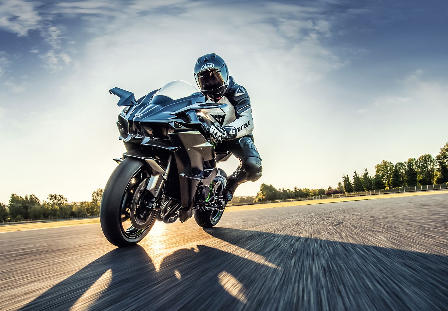 Kawasaki Ninja H2 R Closed Course Hypersport Motorcycle Kawasaki Ninja H2 R Closed Course Hypersport Motorcycle