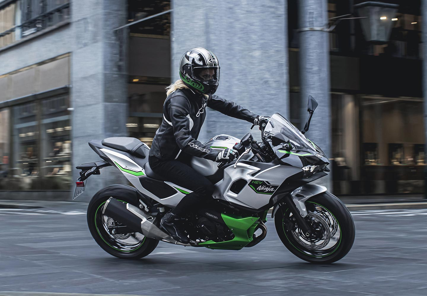 Kawasaki Ninja® 7 Hybrid ABS | Hybrid Motorcycle | Versatile Power Kawasaki Ninja® 7 Hybrid ABS | Hybrid Motorcycle | Versatile Power