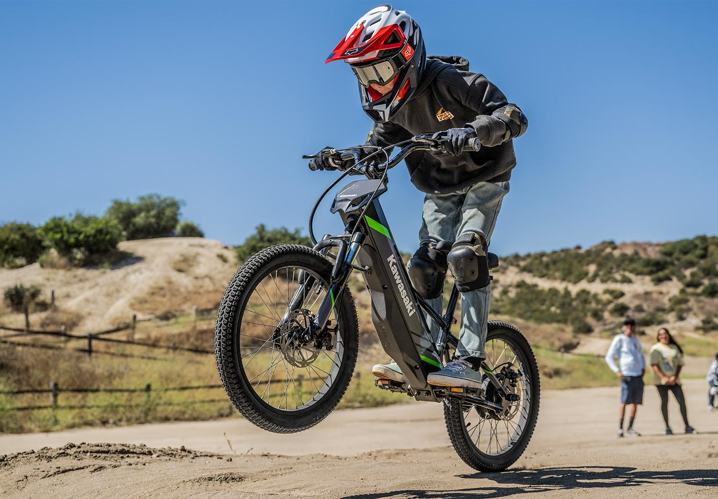 自転車 Electric Assisted Bicycle JATCO and HODAKA unveil a prototype electric-assist bicycle with a