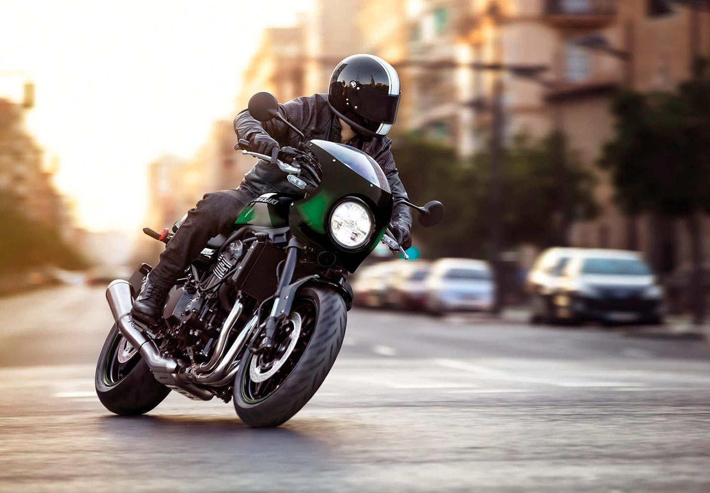 Kawasaki Z900RS ABS | Motorcycle | Iconic Throwback