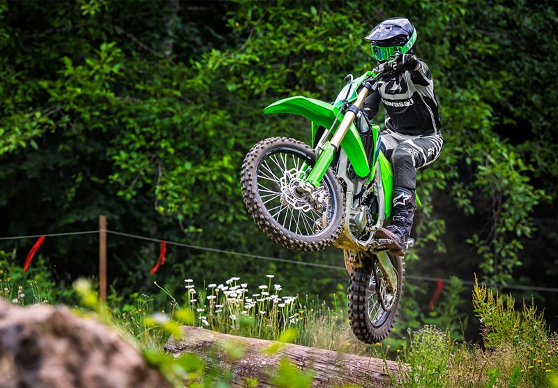 CROSS-COUNTRY HANDLING
