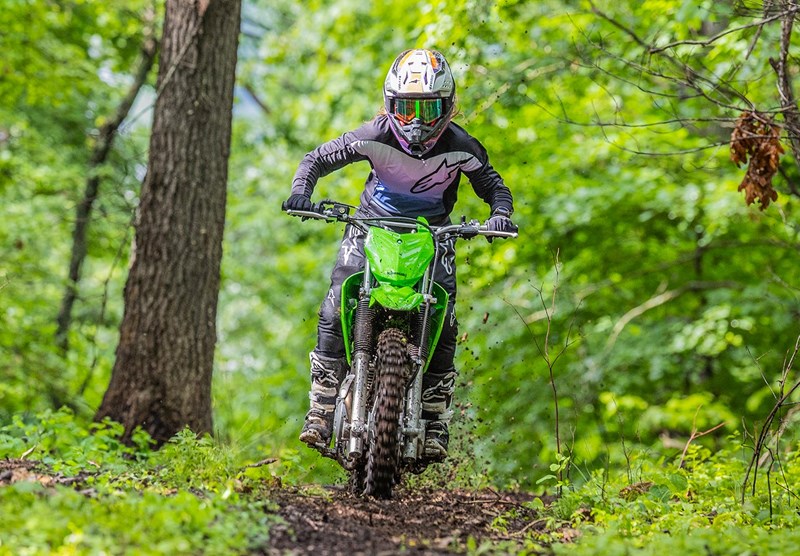 CONFIDENT TRAIL RIDING
