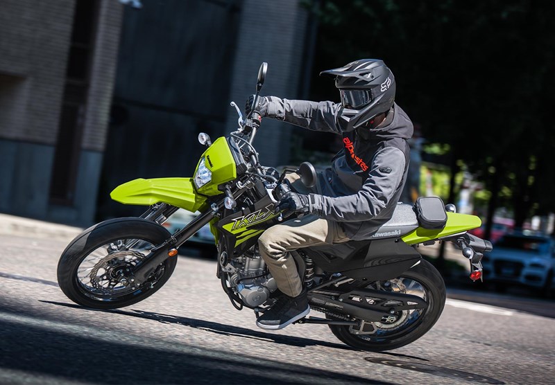 SUPERMOTO-TUNED PERFORMANCE