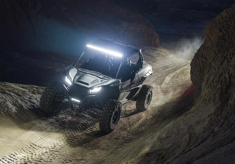 TERYX KRX® 1000 BLACKOUT EDITION